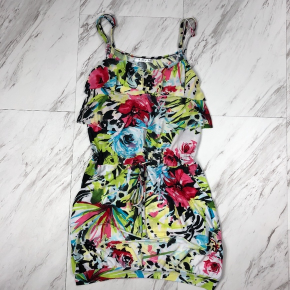 Right in TWO Dresses & Skirts - Floral Print Mini Dress Size Small EUC!.